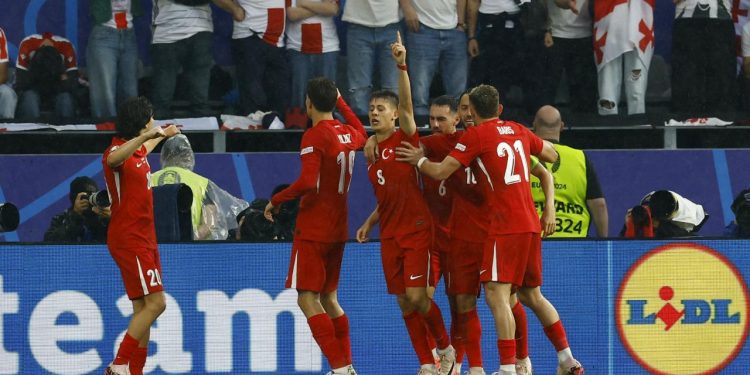 Bizim çocuklar çeyrek final için sahada