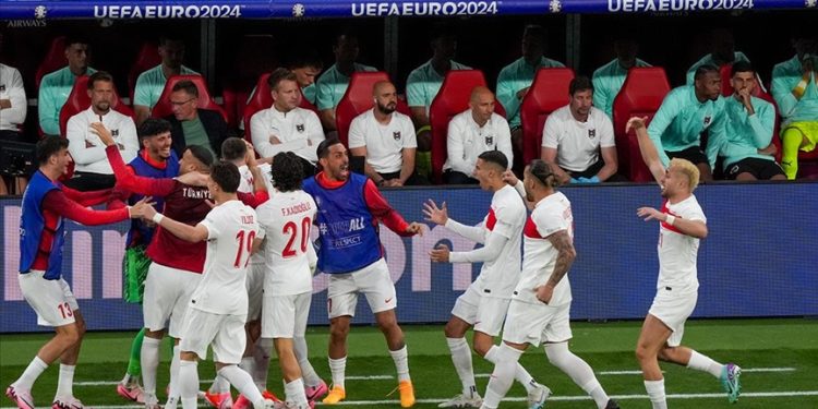 Türkiye çeyrek finalde