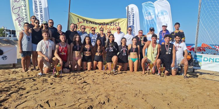 Şampiyon Melekler Plaj Voleybol Turnuvası