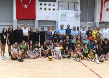 VAKIFLAR’IN GECESI