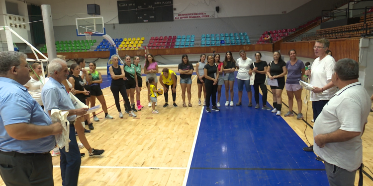 Vakıflar’ın eski oyuncuları bir araya geldi