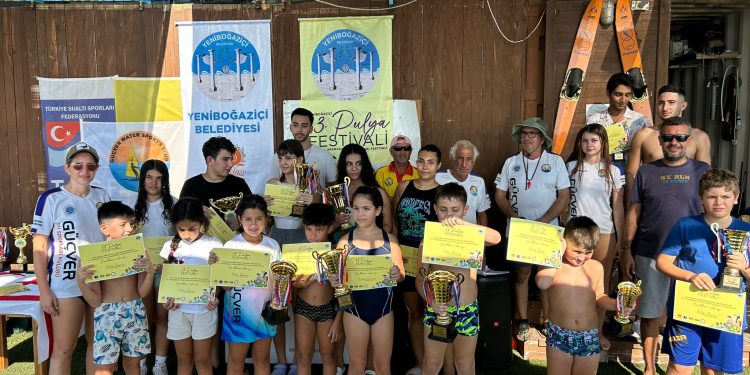 Yüzücüler, Silver Beach’de kulaç attı