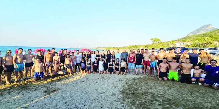 Plaj güreşinde açılış Lapta’dan