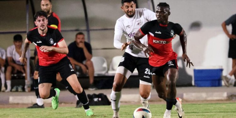 “Attila Topaloğlu Anı Kupası” Yenicami’nin