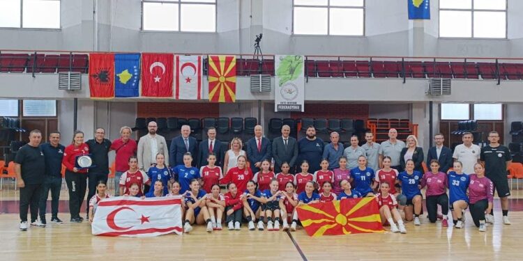 KKTC Hentbol Karması 30 Ağustos özel karşılaşması
