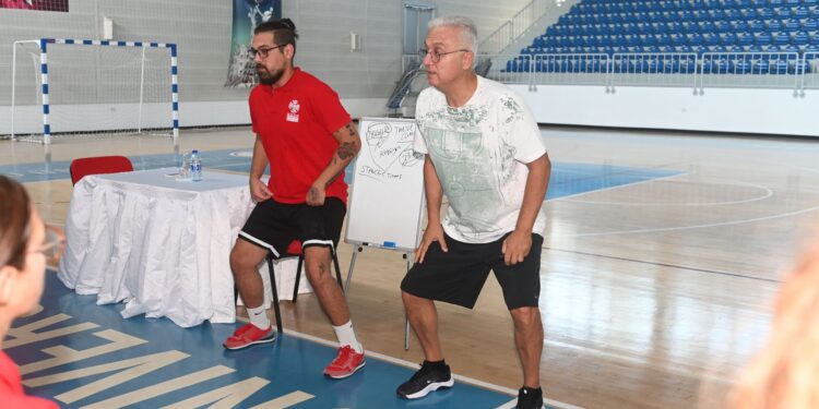 Seyfi Savaş’tan uygulamalı Eğitim