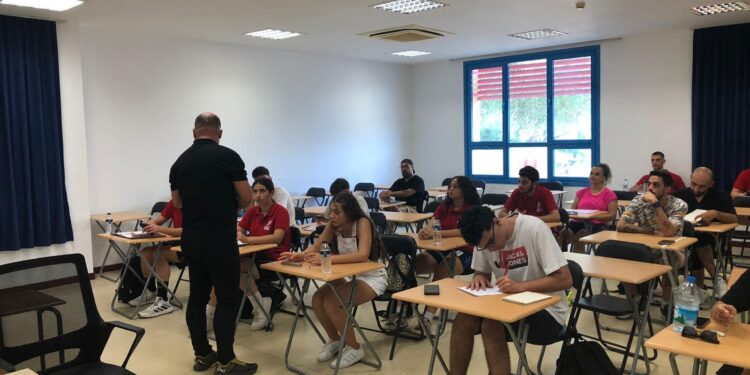 BASKETBOLDA 1.KADEME E ANTRENÖR SEMİNERI SÜRÜYOR
