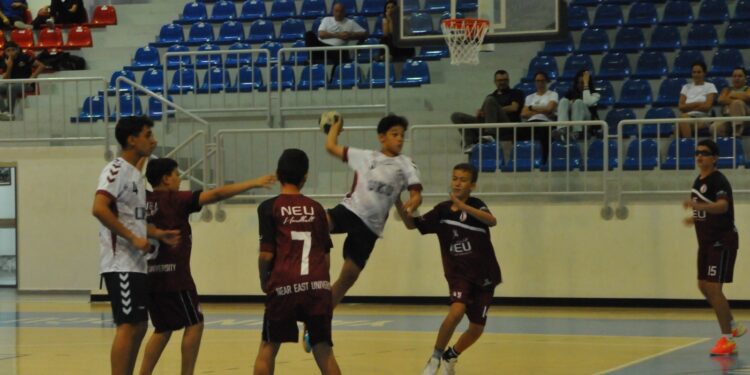 UKÜ deplasmanda kazandı