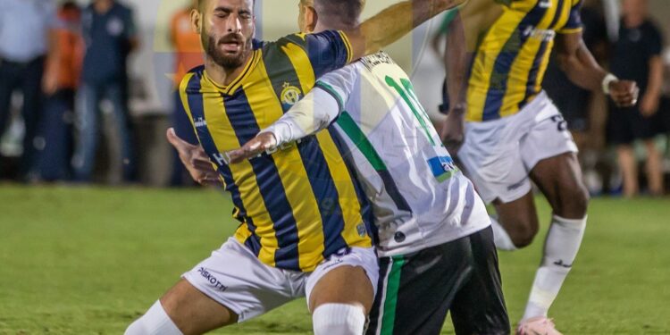 Doğan üçte üç yaptı