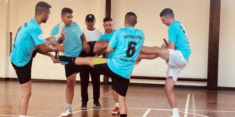 Futboltenisi Romanya’ya hazırlanıyor