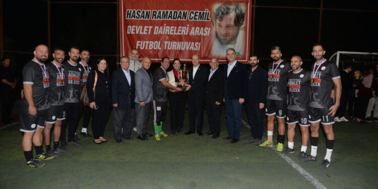 DAİRELERDE ŞAMPİYON İLKÖĞRETİM