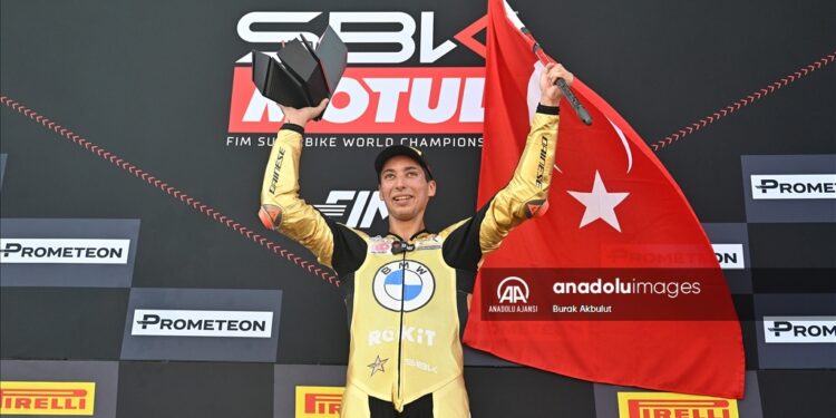 Toprak Razgatlıoğlu şampiyon