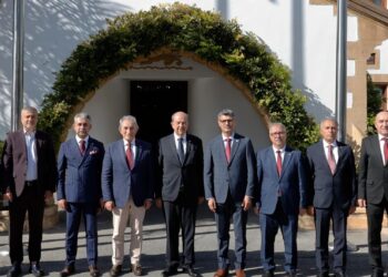 Cumhurbaşkanı Tatar, KKTC ve Türkiye Milli Olimpiyat Komitesi heyetlerini kabul etti:“Kıbrıs Türk gençliğine uygulanan haksız izolasyonlar insan ayıbı”