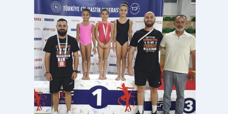 Cimnastik Federasyonu sporcularından Türkiye Şampiyonası’nda tarihi başarı