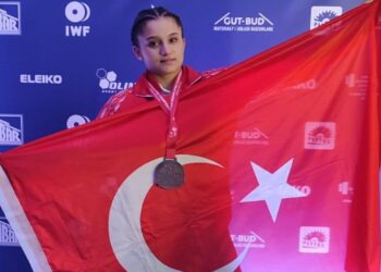 Medine Saime Balaban Avrupa Halter Şampiyonası’nda bronz madalya kazandı