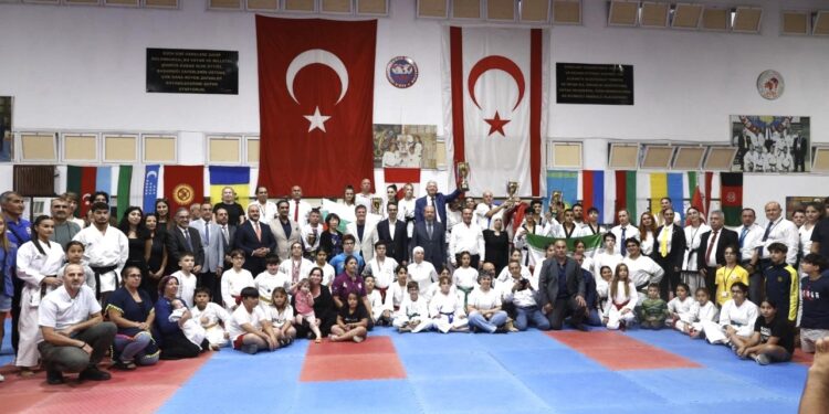 TAEKWONDO ŞAMPİYONASI TAMAMLANDI