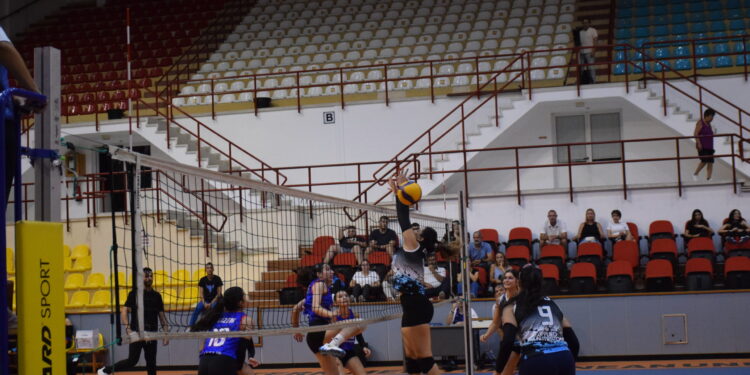 DAÜ ve Çamlık galibiyetle kapattı