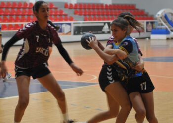 Hentbol U 18 Kadınlar Ligi başladı