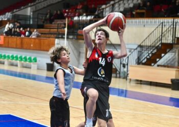 Akdeniz ve Gençler Birliği galip