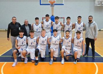 Akdeniz evinde galip: 57-51
