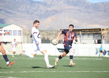 ÜNİVERSİTELER FUTBOLDA GOL YAĞMURU