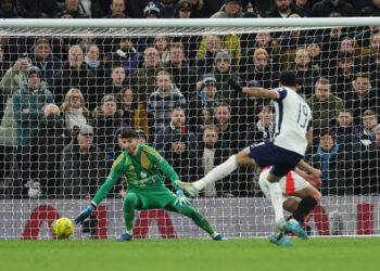 Tottenham çeyrek finalde
