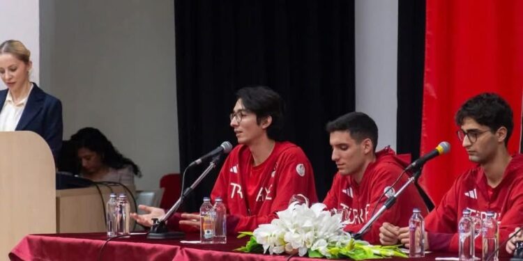 Mete Gazoz ve arkadaşları, KKTC’deydiler