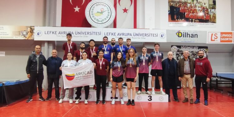 YDÜ VE ARUCAD ŞAMPİYON