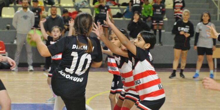 U 11 Hentbol Şöleni