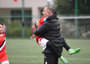 ÇOCUKLARIMIZDAN GÖVDE GÖSTERİSİ