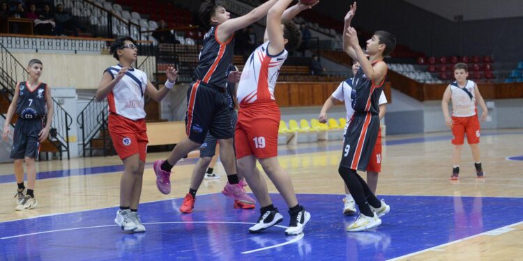 Basketbolda 2 maç var