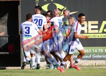 YENİBOĞAZİÇİ’NDEN 2025’E ÇİFTE GALİBİYETLİ BAŞLANGIÇ