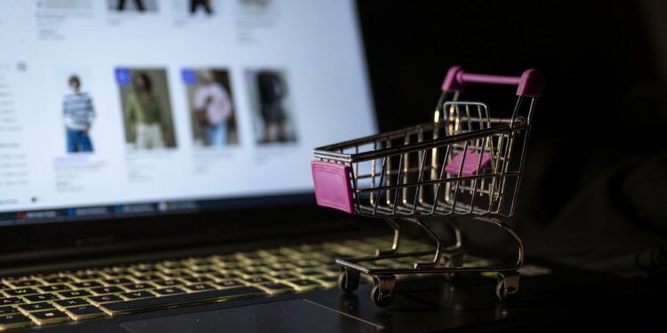 Türkiye’de e-ihracat 2024’te 6,4 milyar dolara yaklaştı