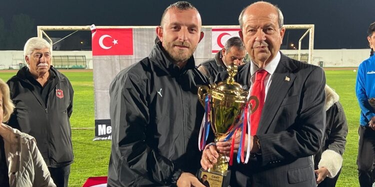 Cumhurbaşkanı Tatar, Cahit Çulluoğlu Anı Turnuvası’nı izledi