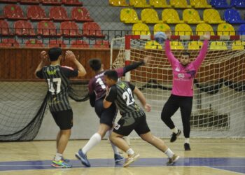 Hentbolda GG ve UKÜ galip