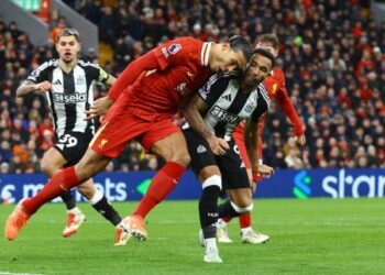 Lıverpool farkı 13’e çıkardı