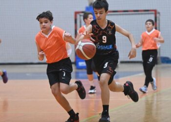 Kadınlar ve erkeklerde kazanan takım Kıvılcım oldu