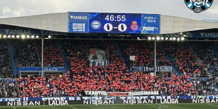 Alaves taraftarlarından, İsrail’e kırmızı kart