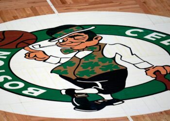 Boston Celtics el değiştirdi