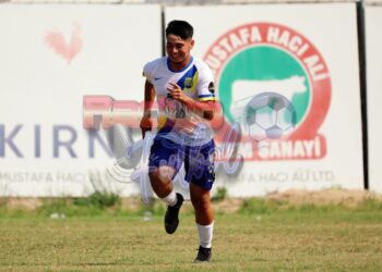 YILMAZKÖY AYLARDIR YANLIŞ FUTBOLCU MU OYNATIYOR?