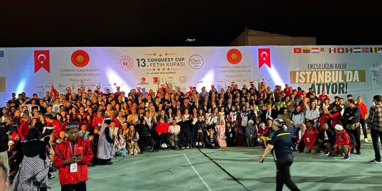 KKTC’den sporcular İstanbul’da geleneksel Fetih Kupası’na katıldı