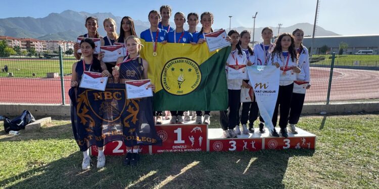 NECAT BRITISH’DEN TÜRKİYE ÜÇÜNCÜLÜĞÜ