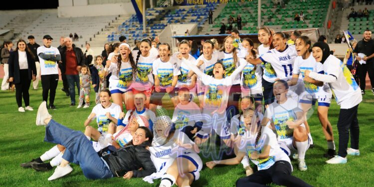 ŞAMPİYON, KUPASINA KAVUŞUYOR