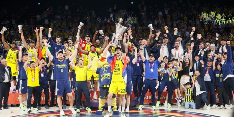 Fenerbahçe 2.kez şampiyon