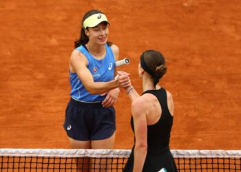 Svitolina, Zeynep Sönmez’i 2-0’la geçti