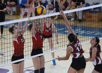 KADINLARDA ŞAMPİYON BELİRLENİYOR