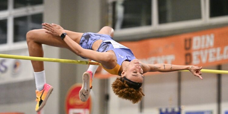 Buse’den 1,93’lük atlayış