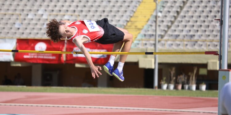 Erdinç, Türkiye üçüncüsü