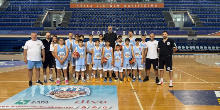 Basketbolcularımızın Karadağ kampı