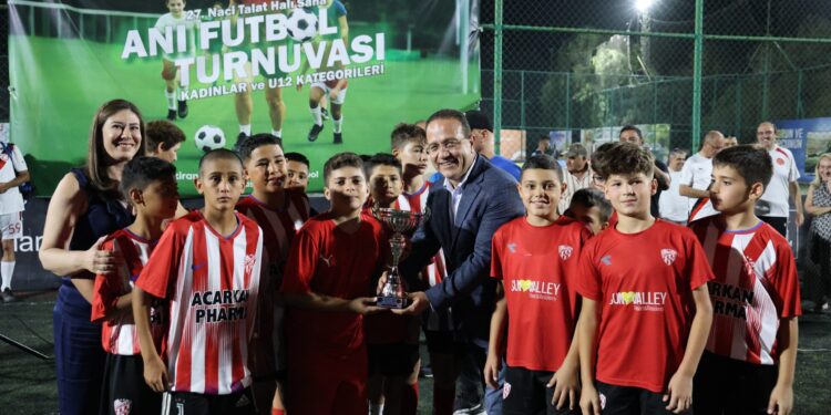 27’nci Naci Talat Halı Saha Anı Futbol Turnuvası tamamlandı